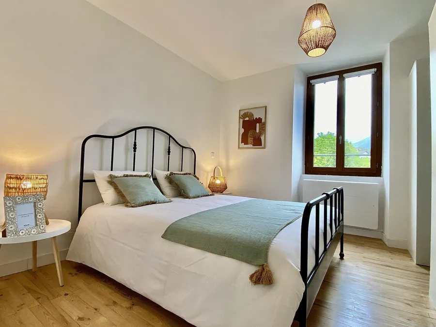 Chambre préparée avec soin, ménage de qualité hôtelière