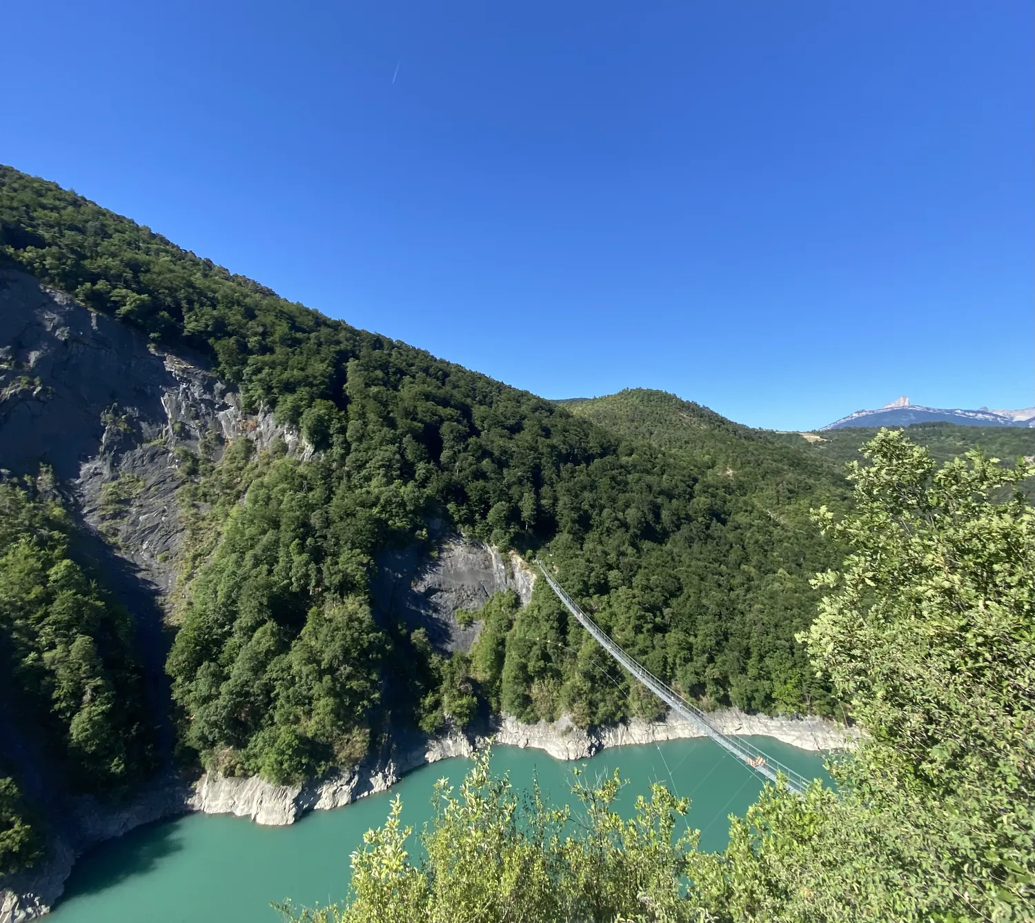Les passerelles himalayennes du lac de Monteynard — Lac de Monteynard
